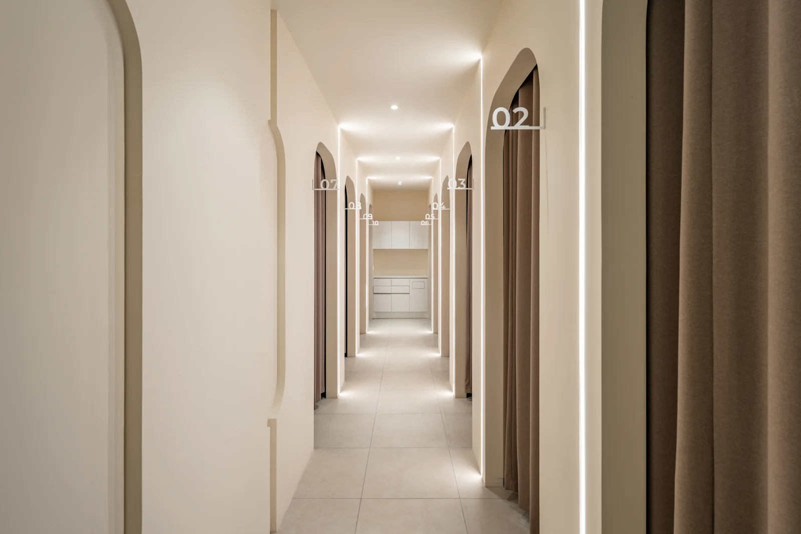 PLANEW Clinic interior 5
