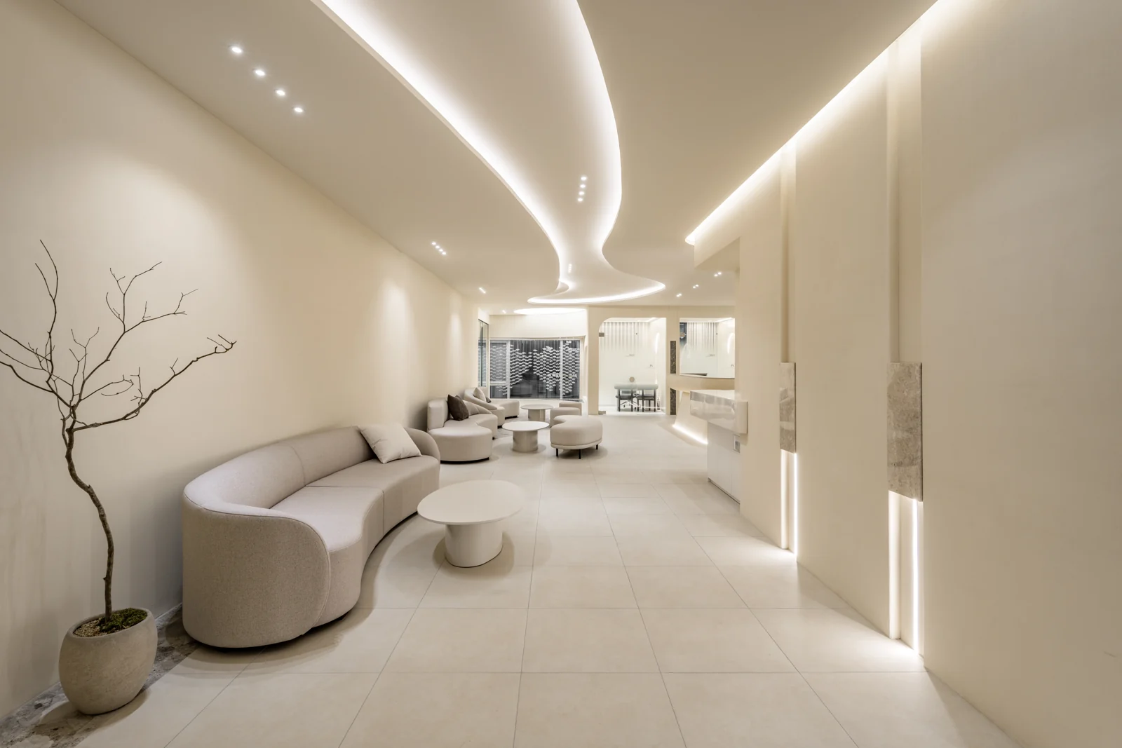 PLANEW Clinic interior 6